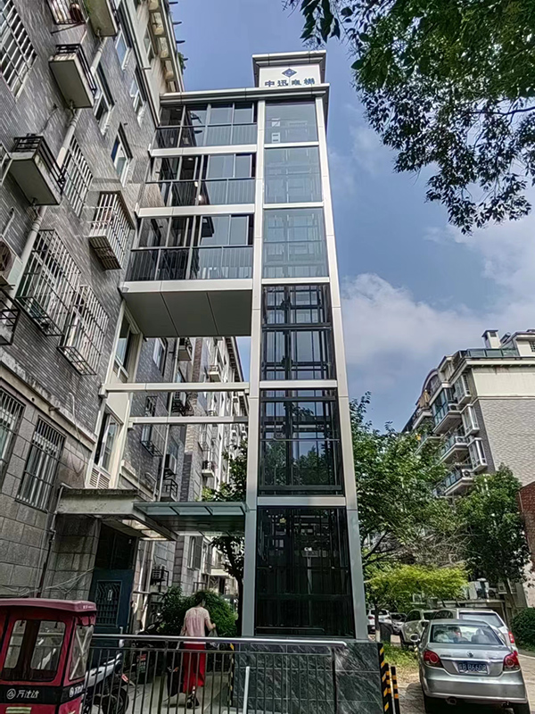 森海都市花園小區(qū)新加裝的電梯外景。蕪湖市住建局供圖